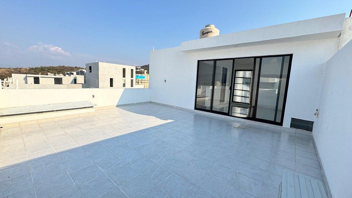 22 de 24: Terraza tercer nivel