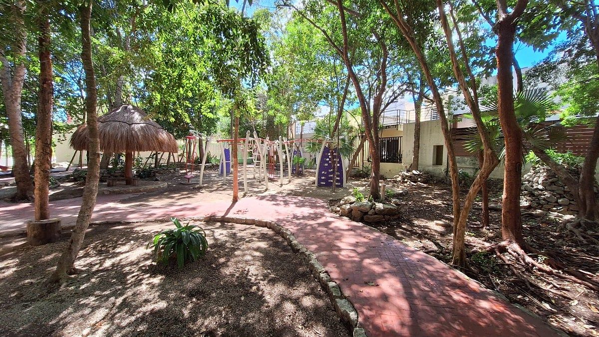 2 de 20: Área de juegos infantiles