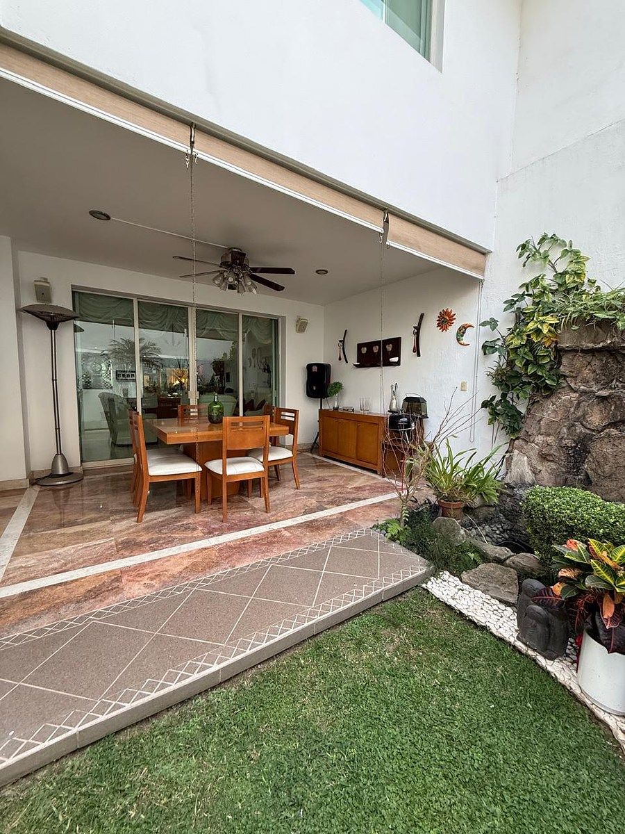 HOUSE FOR SALE IN PUERTA DE HIERRO - foto 3