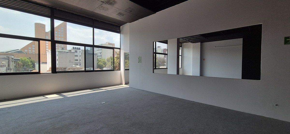 14 de 16: Oficina Piso 3Oficina Piso 3