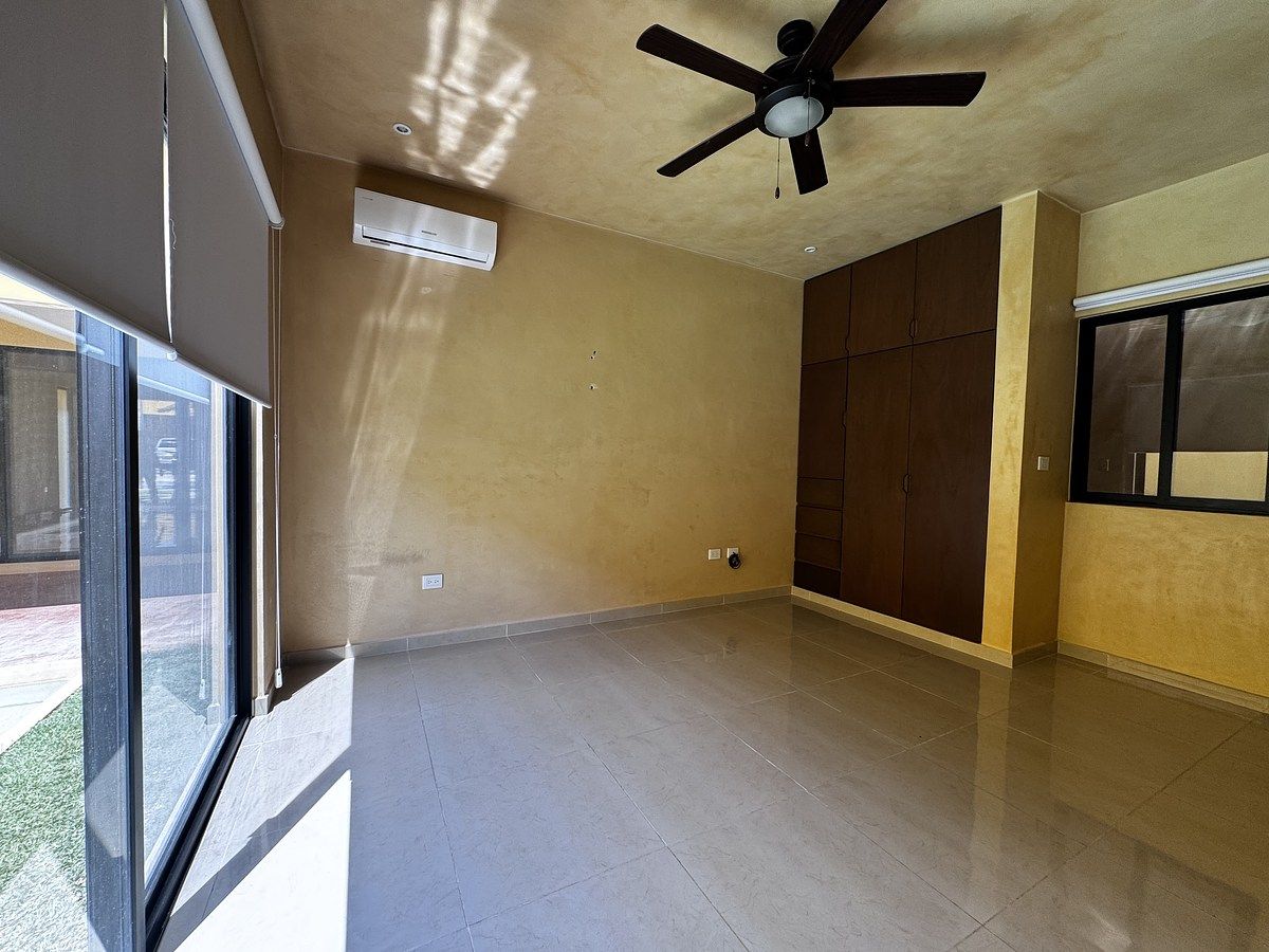 15 of 30: Recámara 1