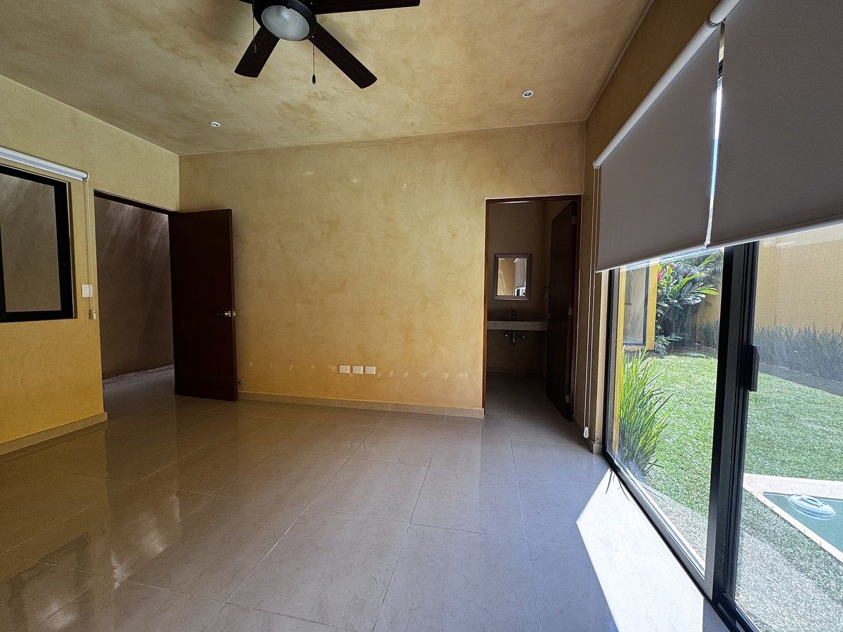 17 of 30: Recámara 1