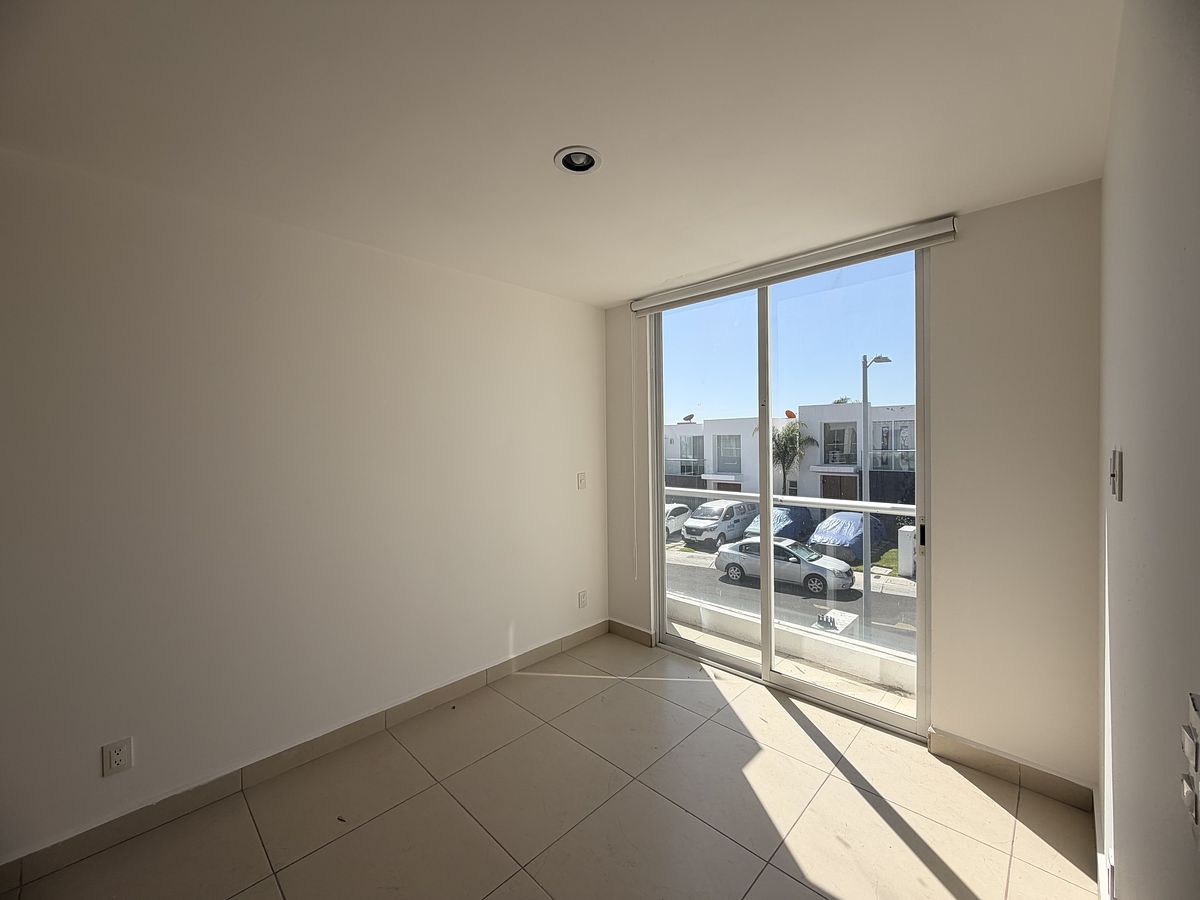 18 de 31: RECÁMARA SECUNDARIA 1