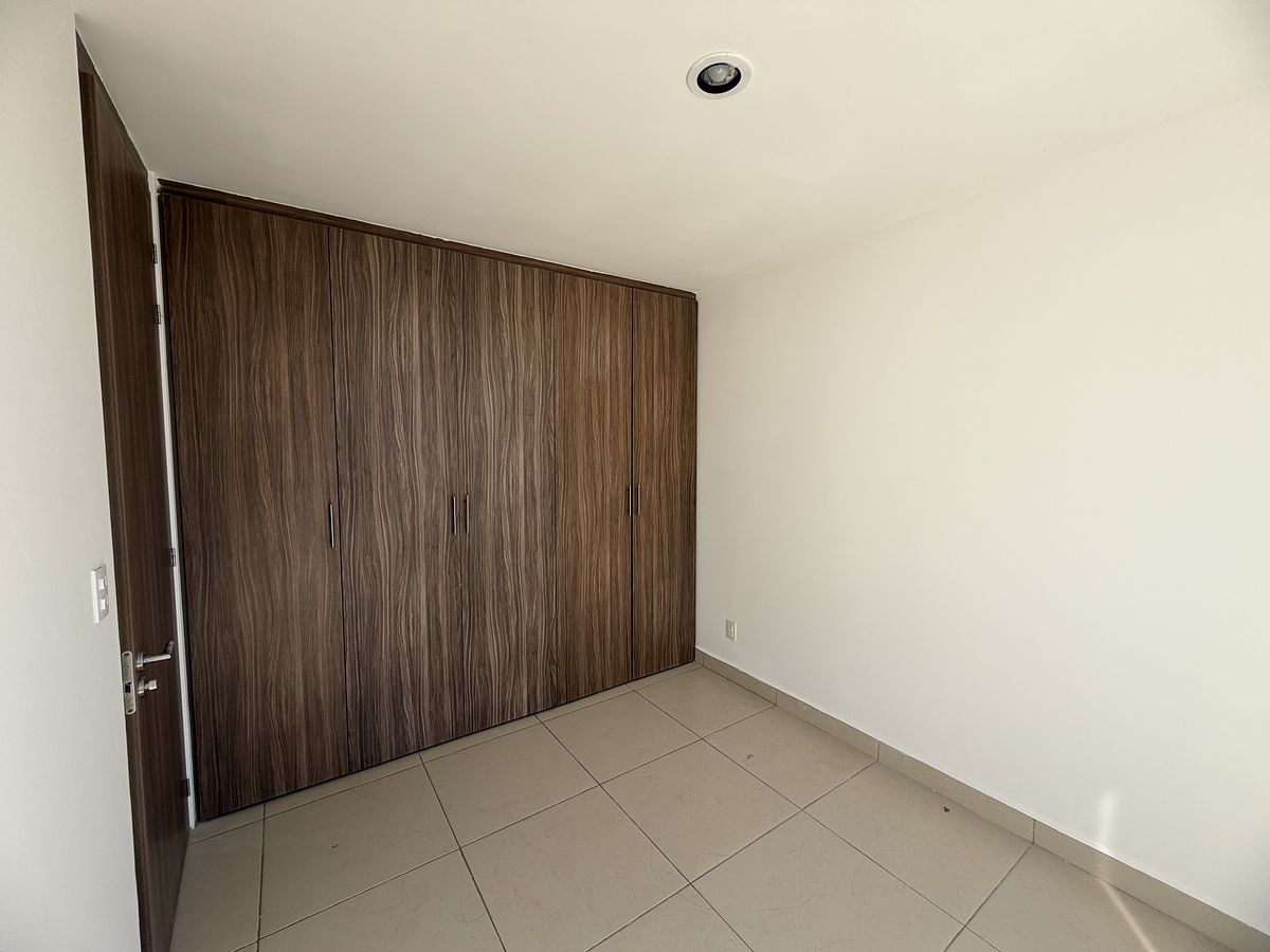 20 de 31: RECÁMARA SECUNDARIA 1