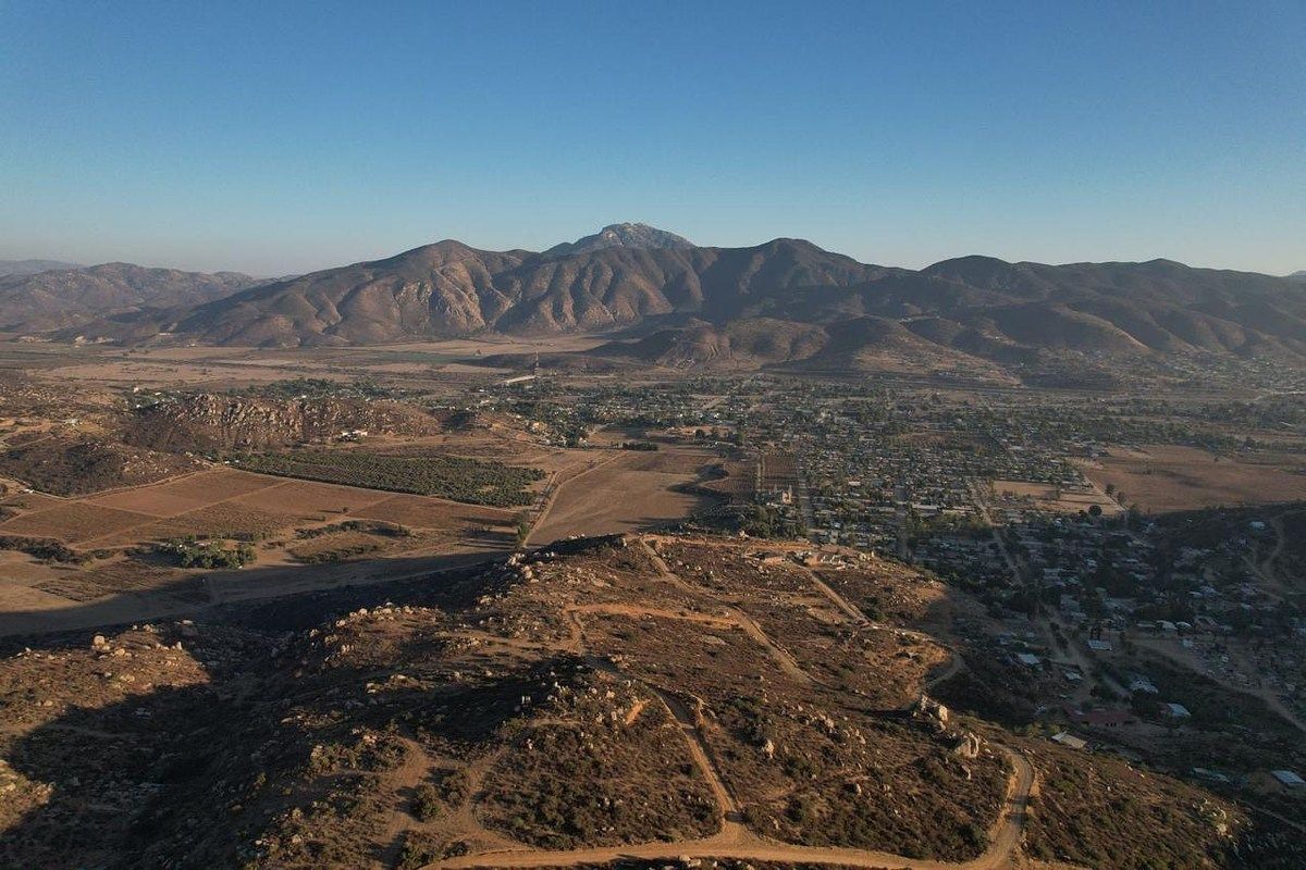 Terreno campestre en venta, 2.5 hec en Valle de Guadalupe