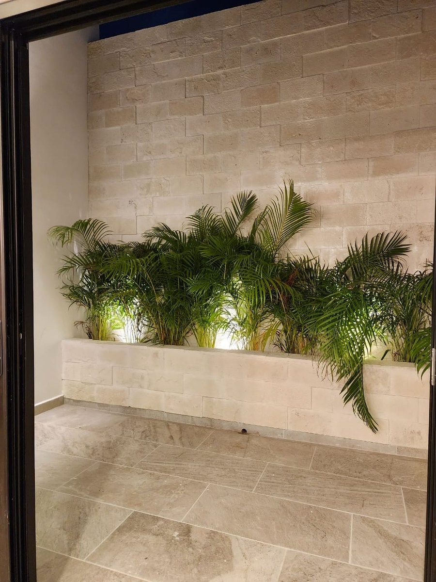 Casa de Lujo en Venta con Alberca, Jardín y 4 Recámaras en Lagos del Sol, Cancún