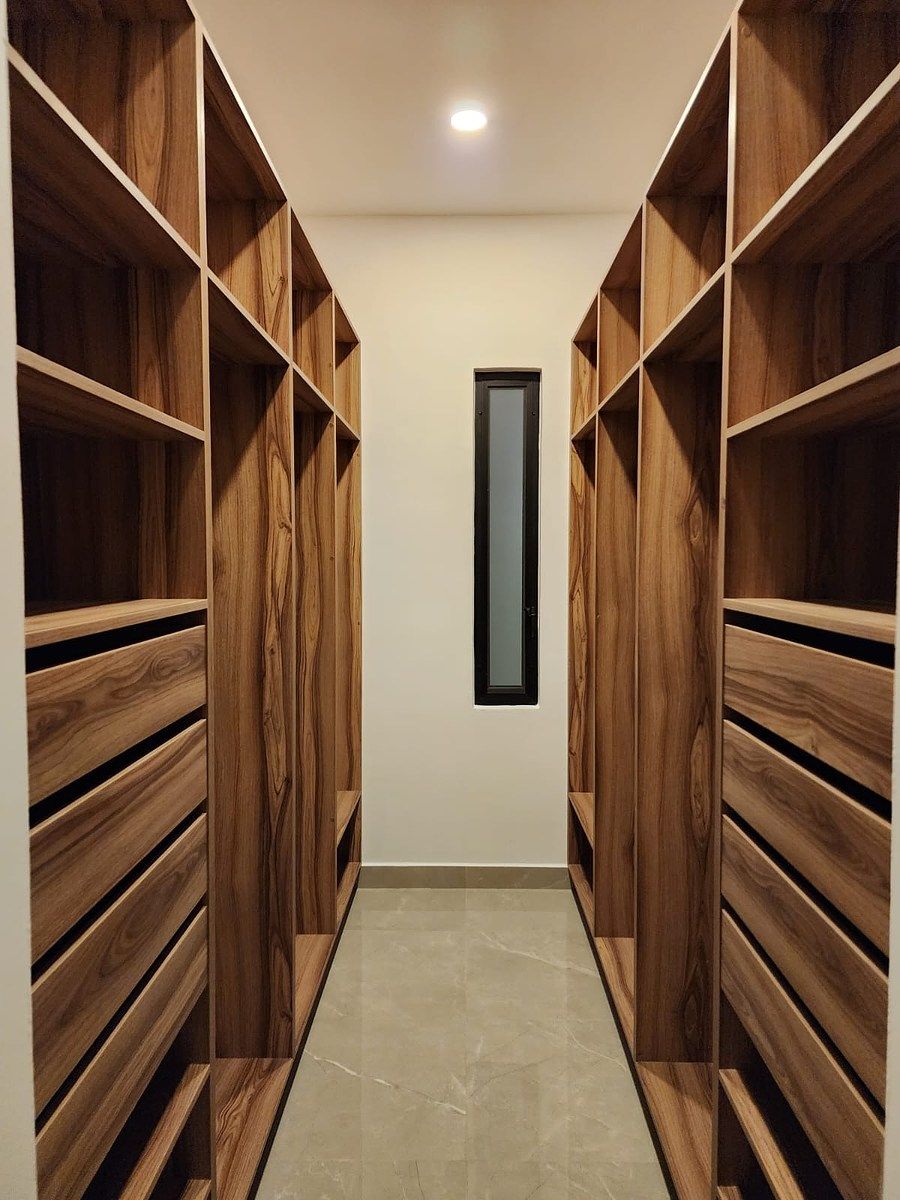 Casa de Lujo en Venta con Alberca, Jardín y 4 Recámaras en Lagos del Sol, Cancún