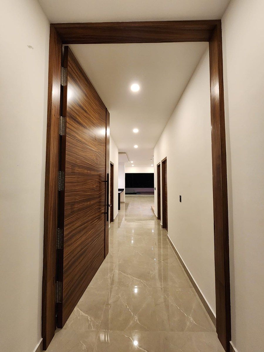 Casa de Lujo en Venta con Alberca, Jardín y 4 Recámaras en Lagos del Sol, Cancún