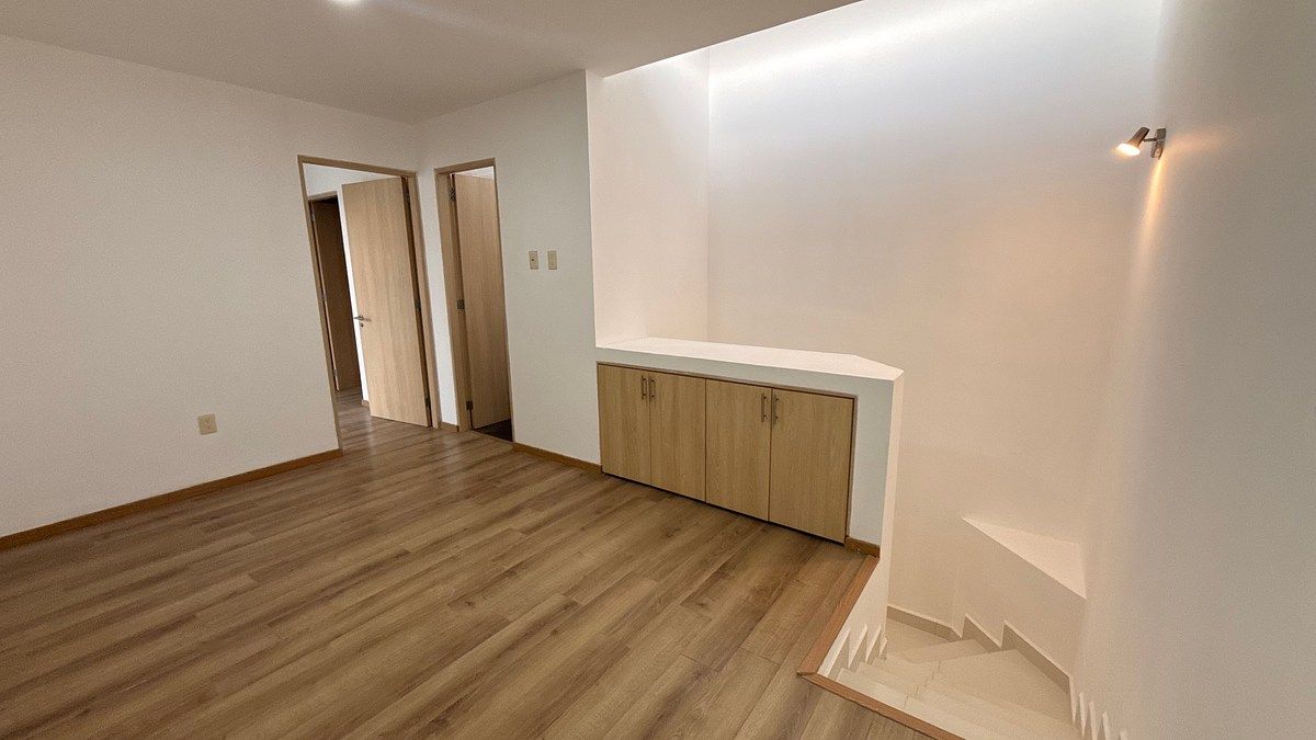 House in Gated Community in Residencial el Refugio, Querétaro, photo 37 of 43