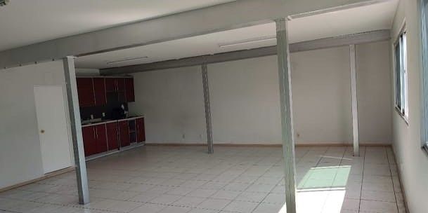 DE TRES NIVELES, LOCAL COMERCIAL EN VENTA, EN GUADALAJARA - foto 3
