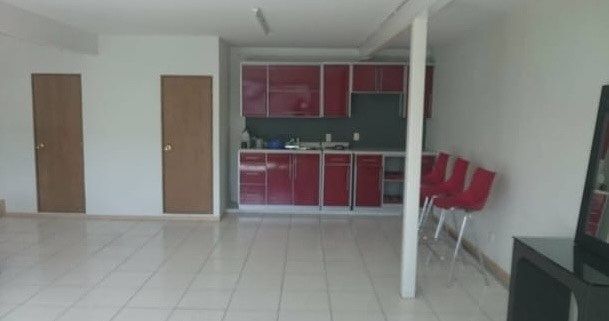 DE TRES NIVELES, LOCAL COMERCIAL EN VENTA, EN GUADALAJARA - foto 5