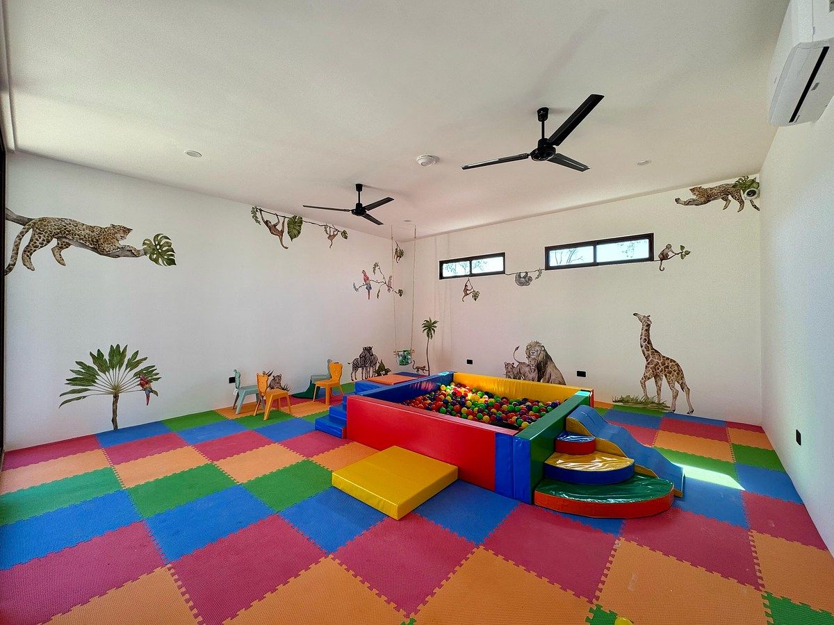 14 de 18: Cuarto de Juegos