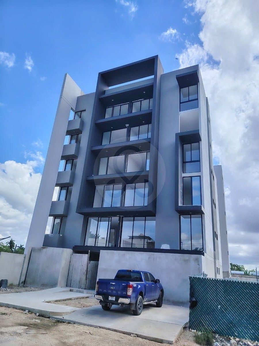 Venta de Departamento en Tercer Nivel en Temozon Norte de 2 habitaciones - foto 1