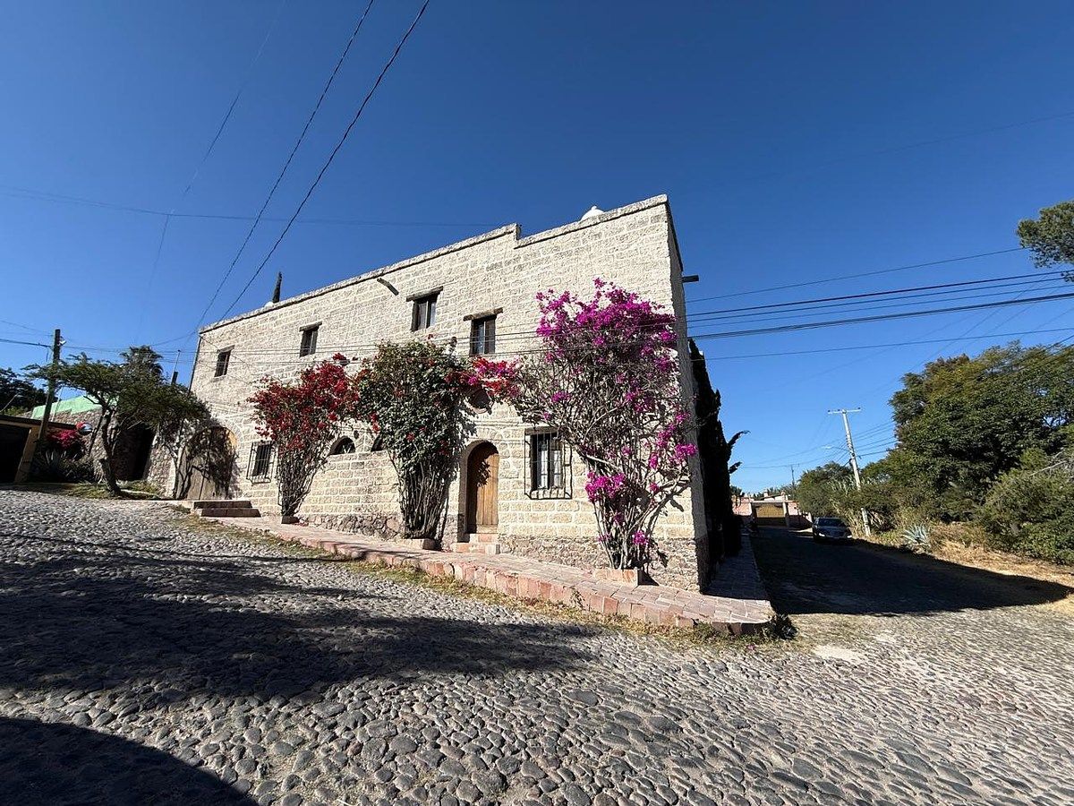 Opportunity house for sale in Villa de los Frailes San Miguel de Allende
