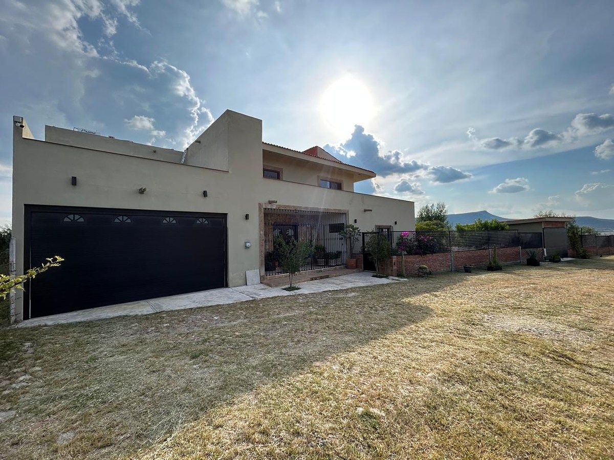 "Luxury Country House 12 Minutes from San Miguel de Allende"