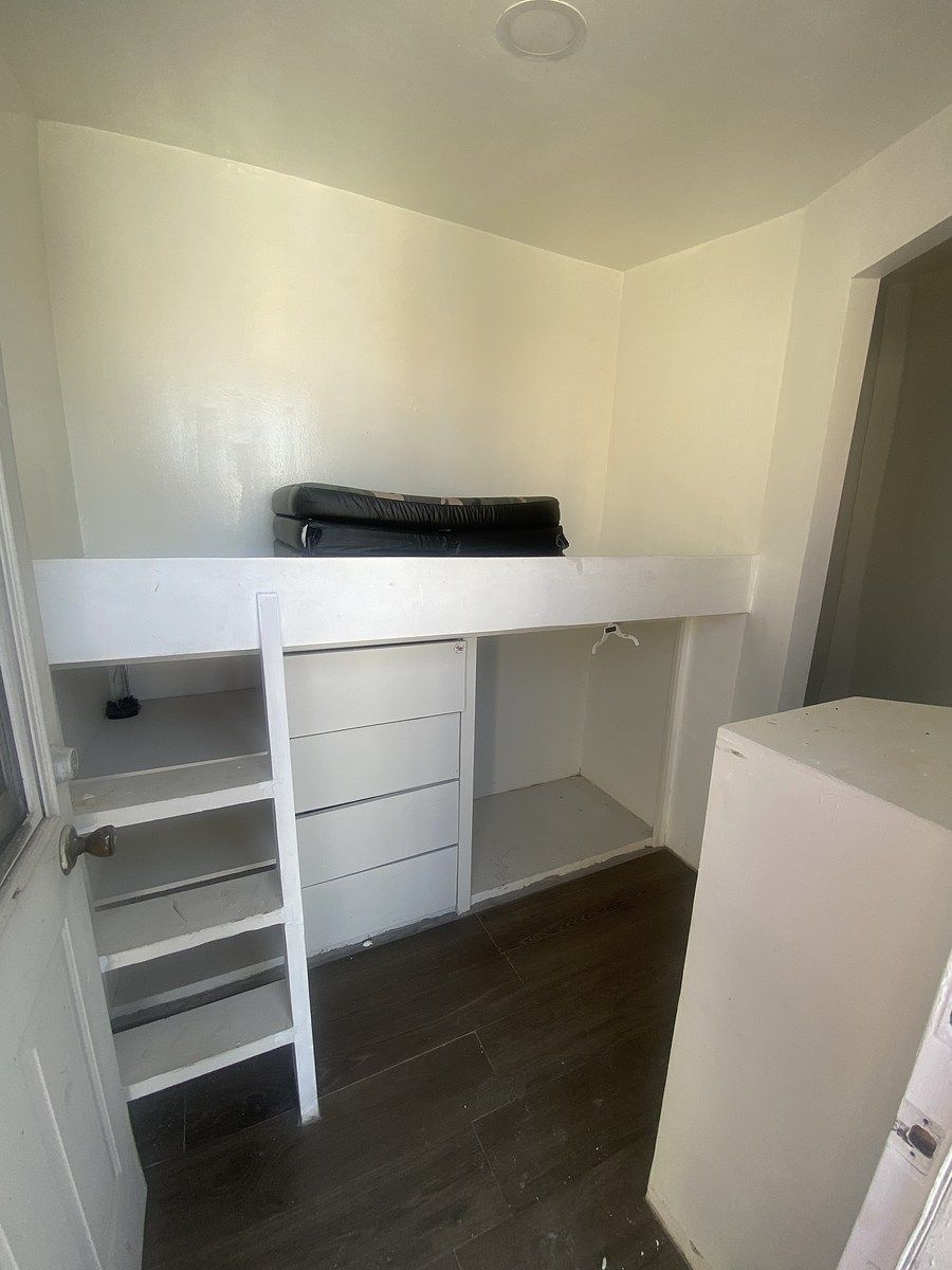 16 de 18: Cuarto de servicio