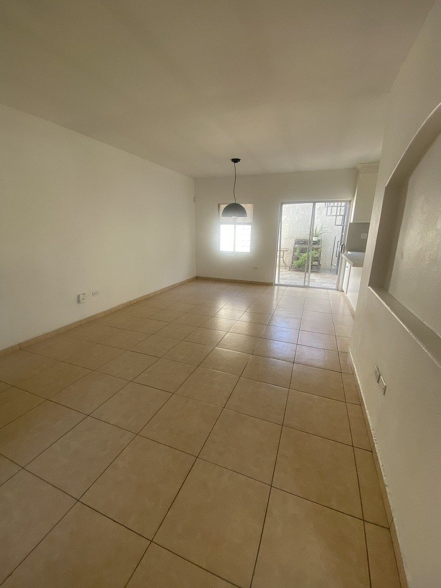 3 de 18: Área de sala comedor