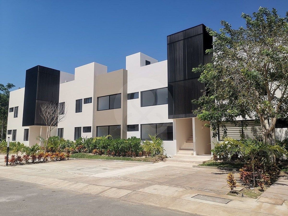 Venta de Departamento en Planta Alta en Conkal de 1 Habitación