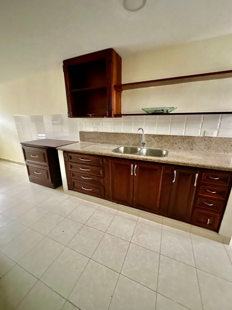 Casa en Arroyo Hondo, Santo Domingo Centro (Distrito Nacional), foto 8 de 10