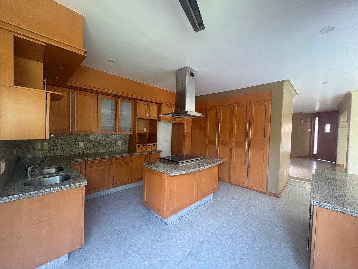 House for sale in TEPEYAC near UNIVA 4 bedrooms - foto 4