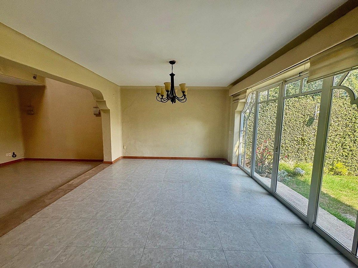 House for sale in TEPEYAC near UNIVA 4 bedrooms - foto 3