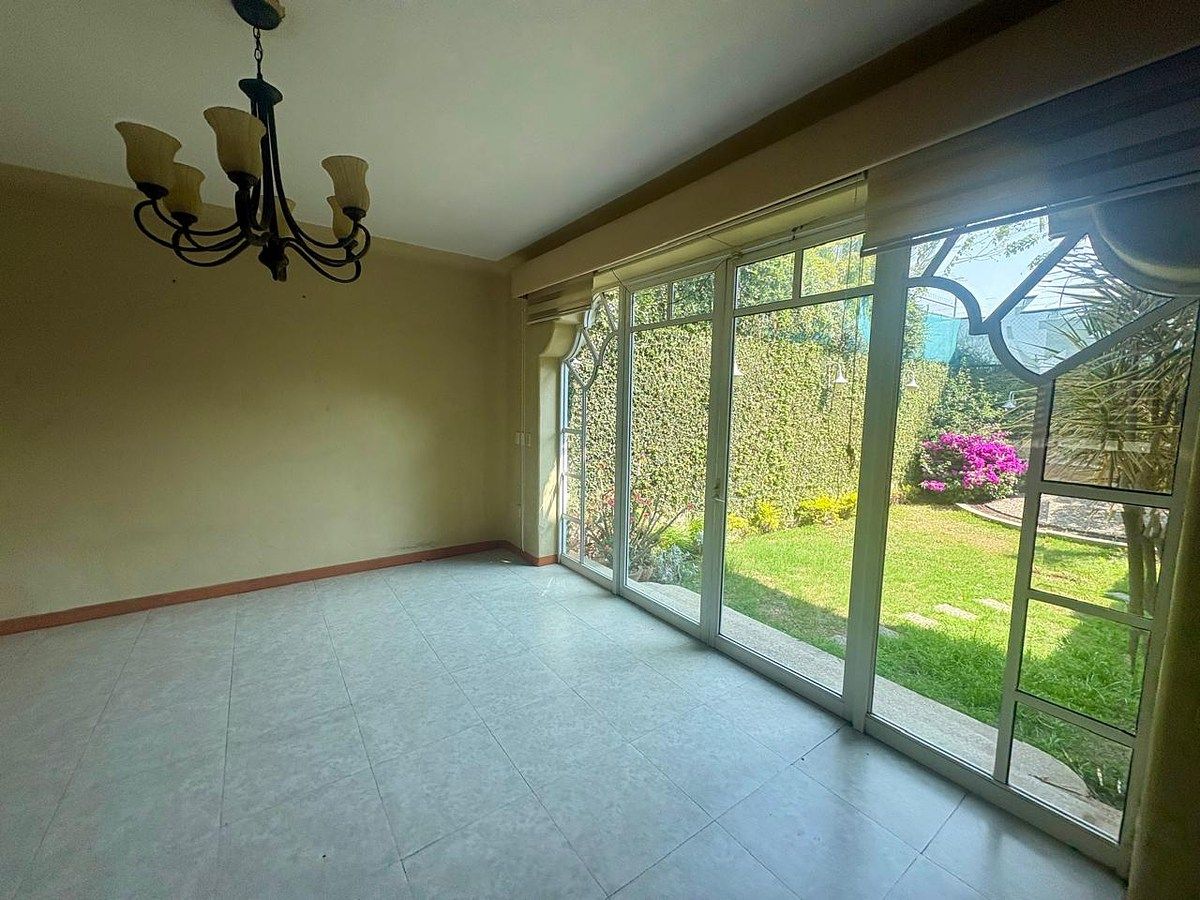 House for sale in TEPEYAC near UNIVA 4 bedrooms - foto 1