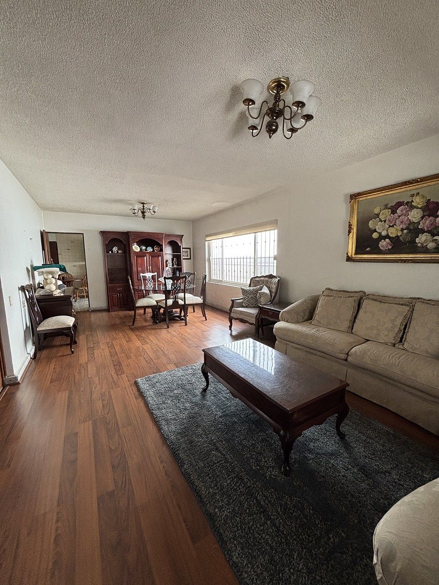 6 de 22: Sala - Comedor