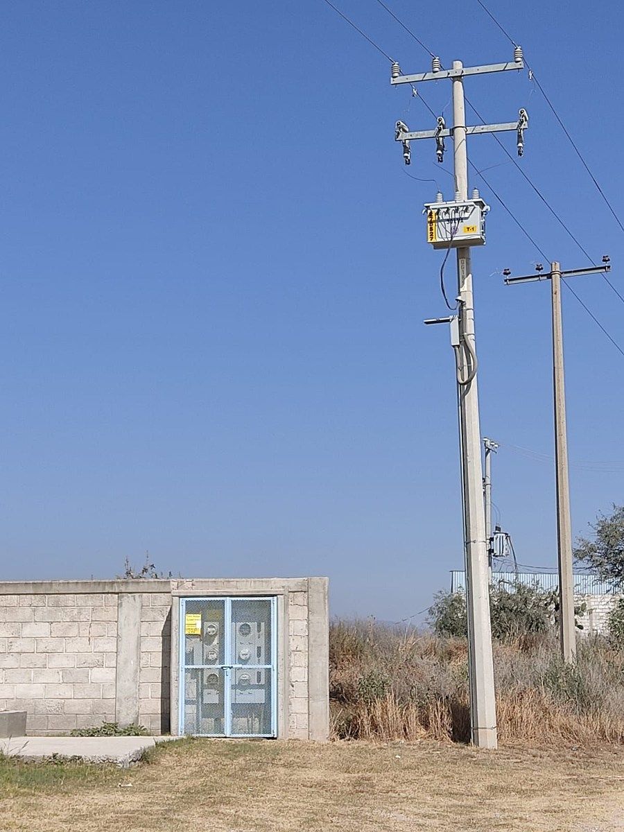 19 de 19: Medidores de Luz y Transformador Luz 30 KVA