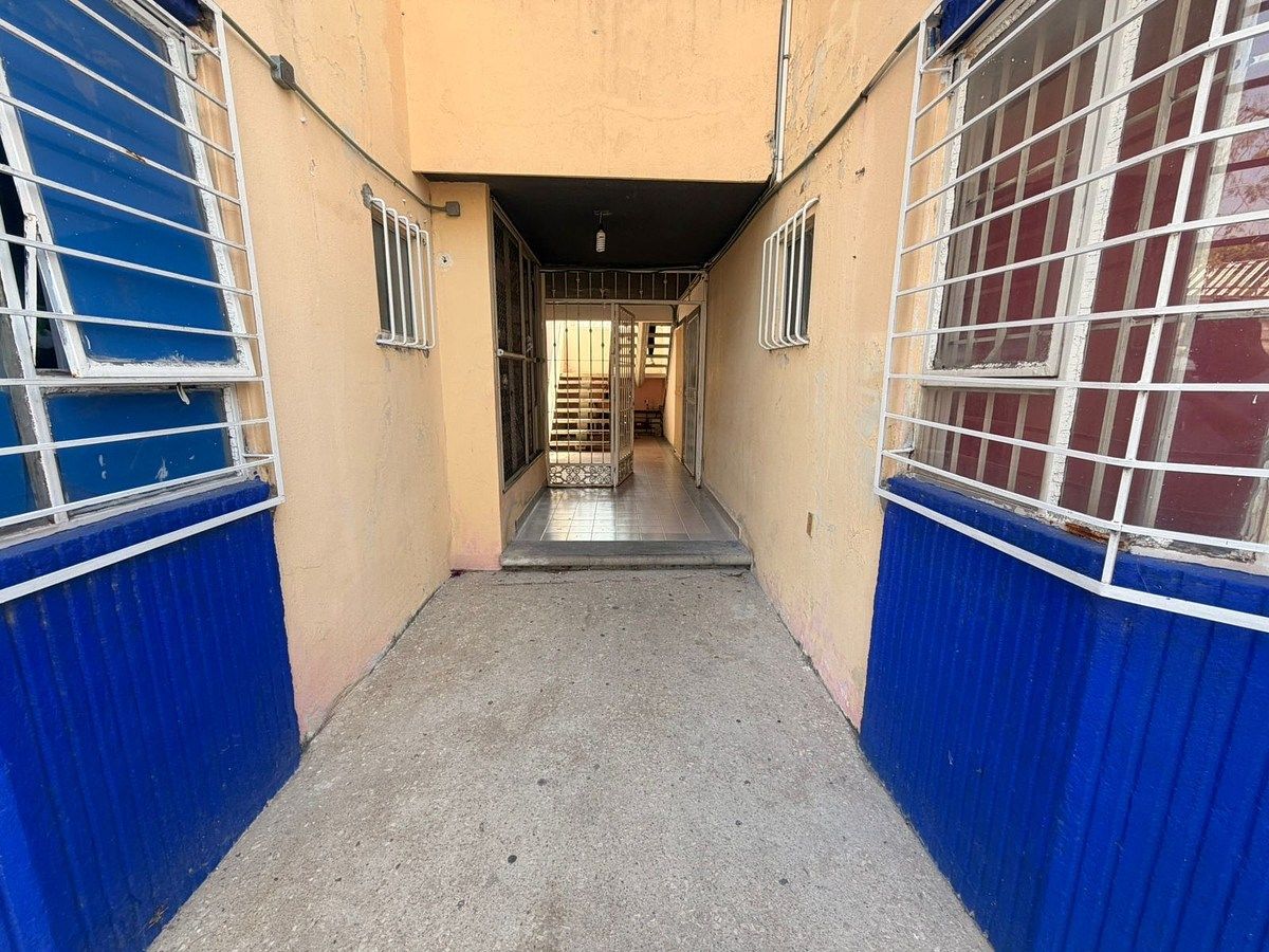 10 de 13: Área de acceso