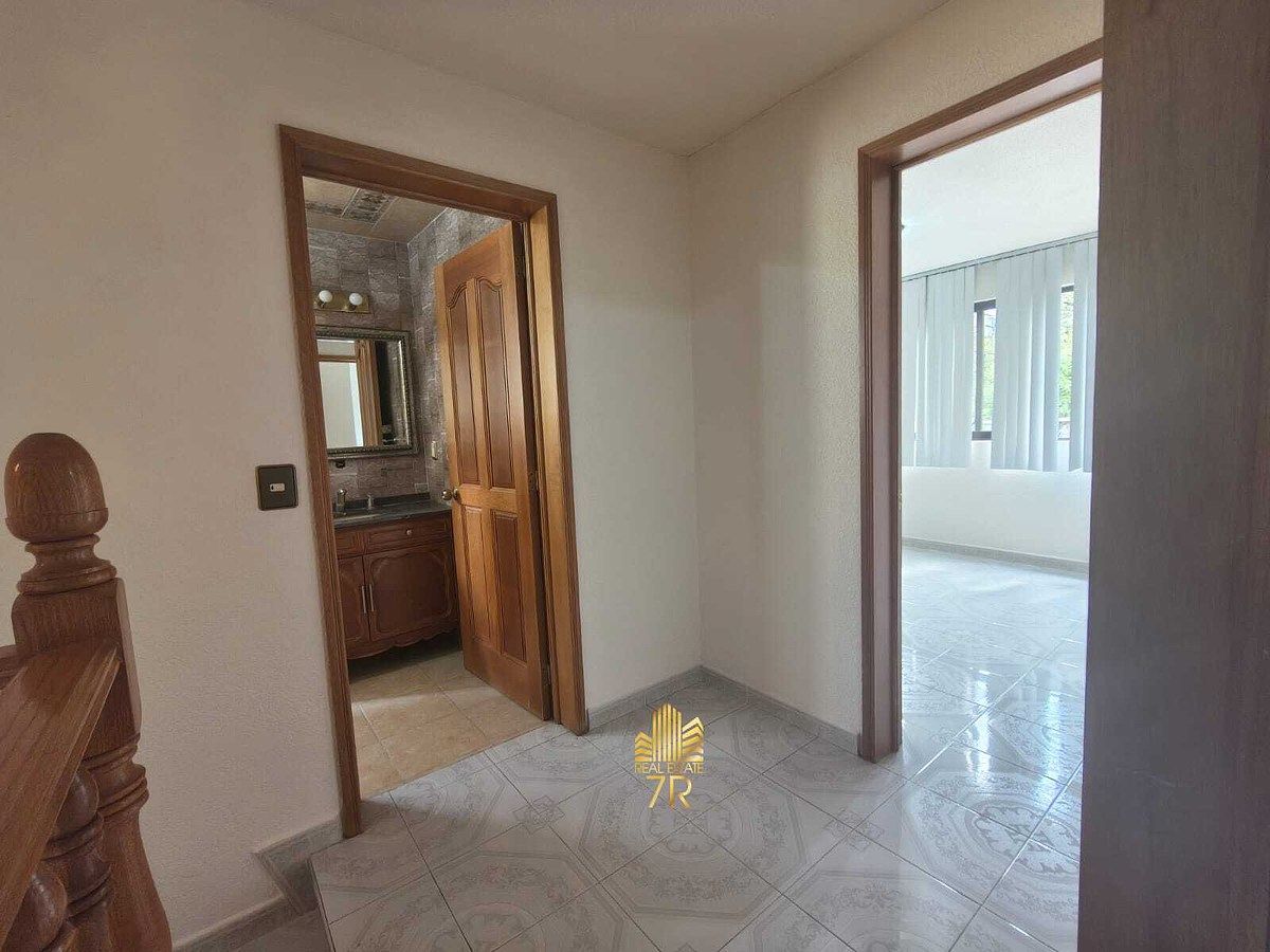 15 de 29: Hall planta alta