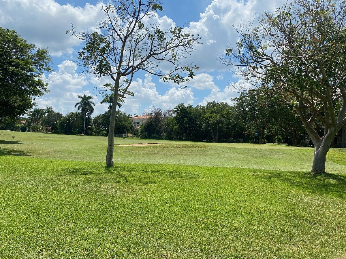 Terreno Privada Club de Golf La Ceiba - foto 1