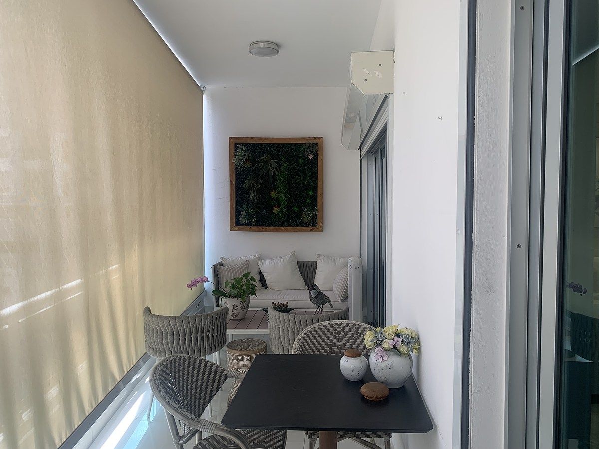 6 de 22: Área lateral del balcón