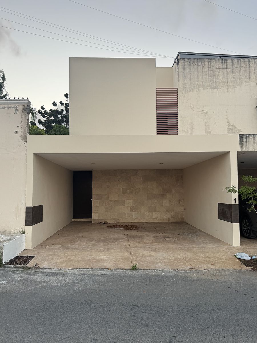 CASA EM CONDOMÍNIO PARA ALUGUEL MONTEBELLO, foto 1 de 21