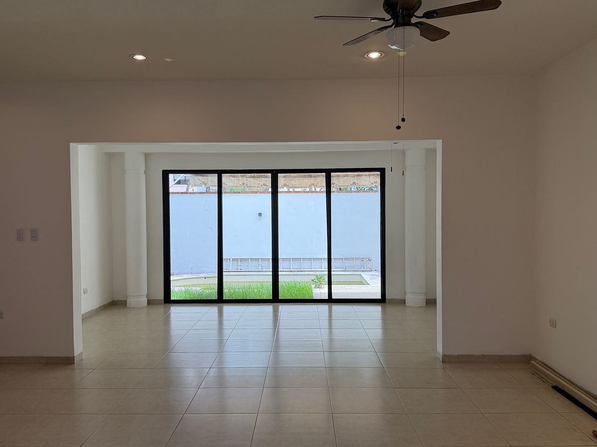 Casa en condominio en Cocoyoles, Mérida, foto 4 de 39