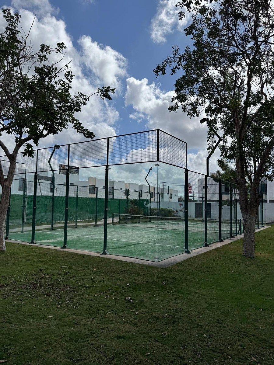 18 de 21: Cancha de pádel
