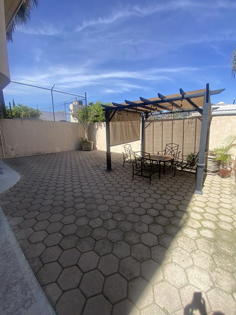 8 de 28: Patio