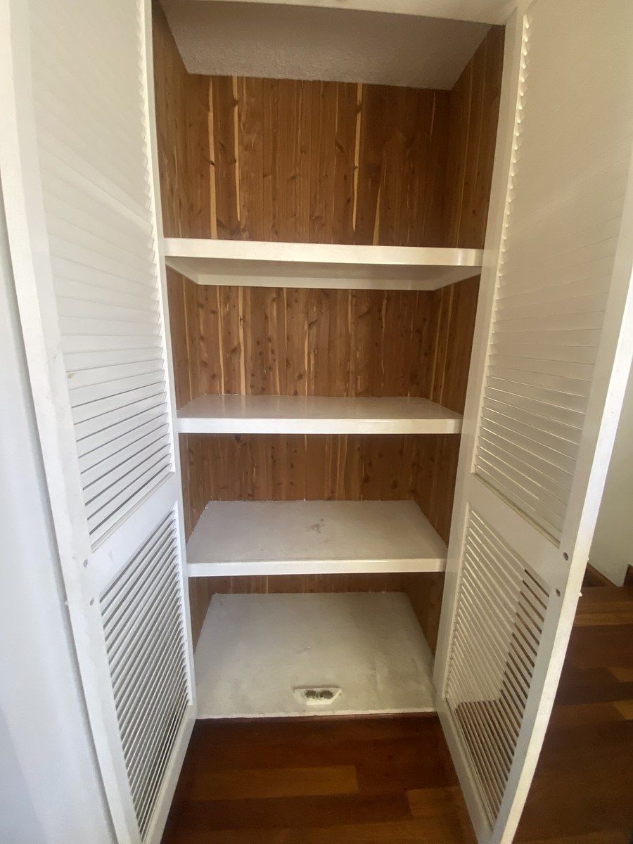 24 de 28: Clóset de blancos