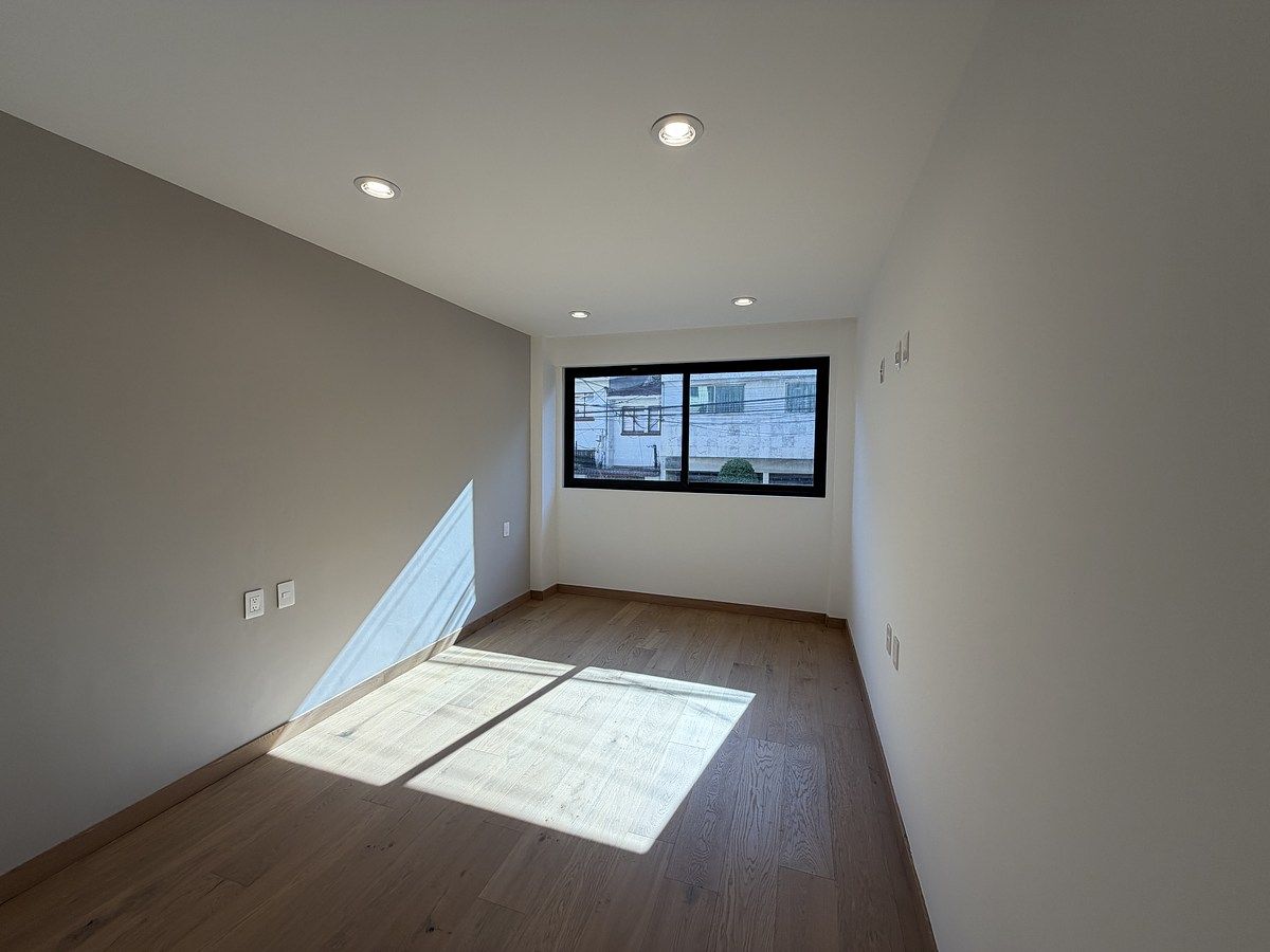 23 de 32: habitación secundaria