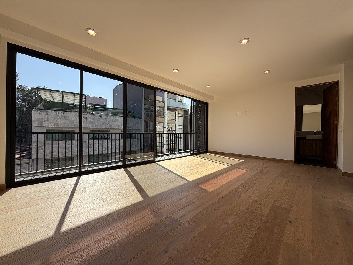 13 de 39: HABITACIÓN PRINCIPAL