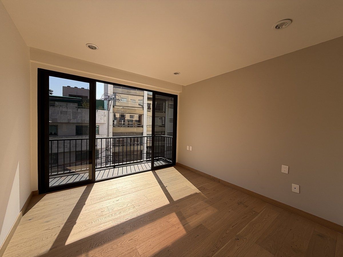 21 de 39: HABITACIÓN SECUNDARIA