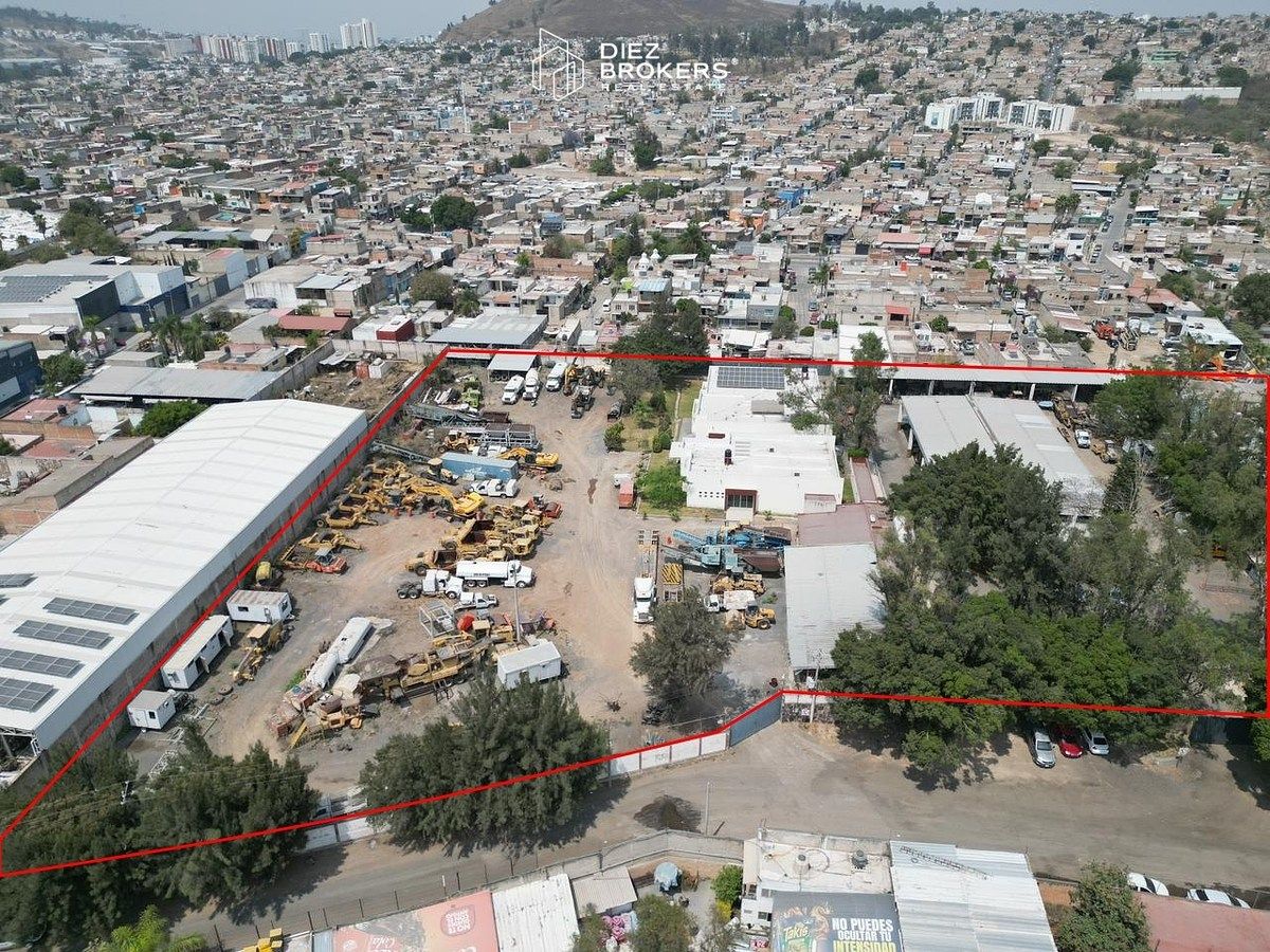 Terreno en Venta - Jardines de Santa Maria, Tlaquepaque. - foto 1