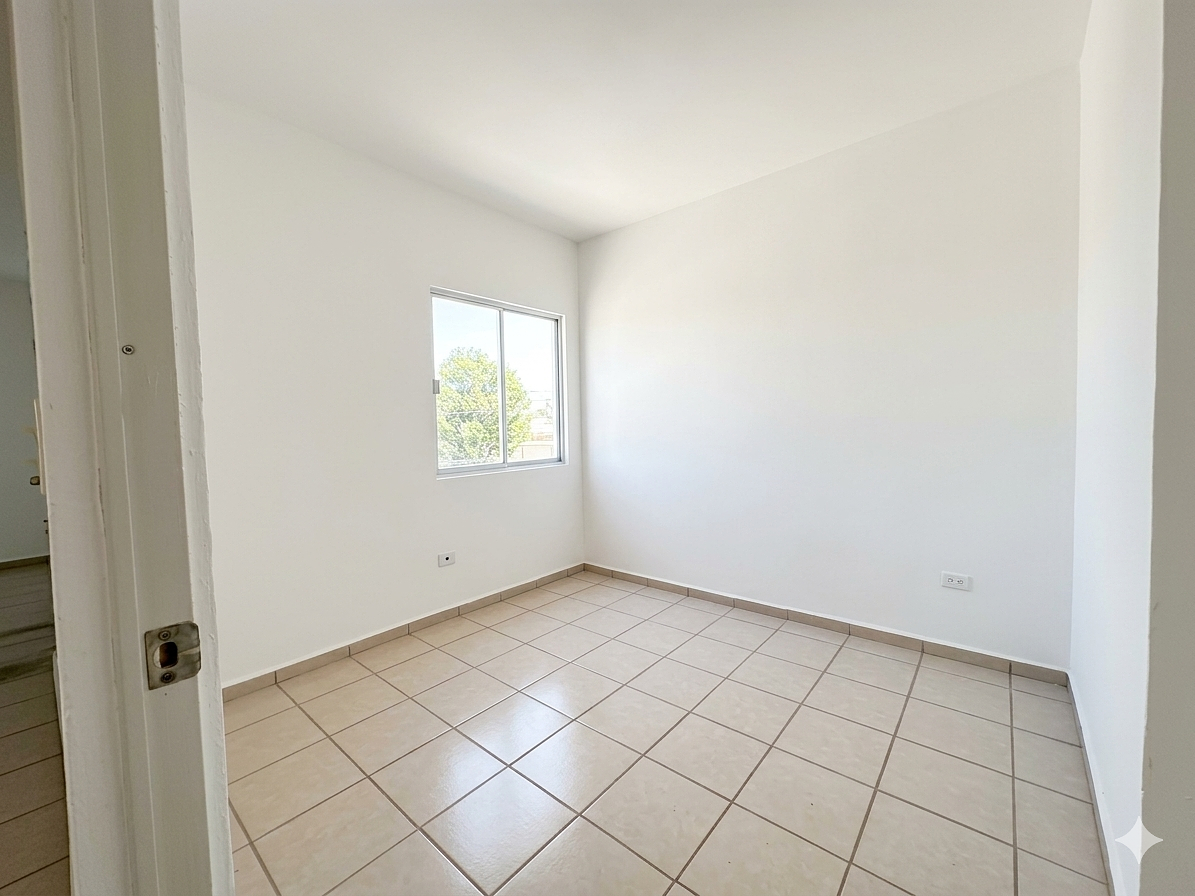 11 of 12: Recamara secundaria