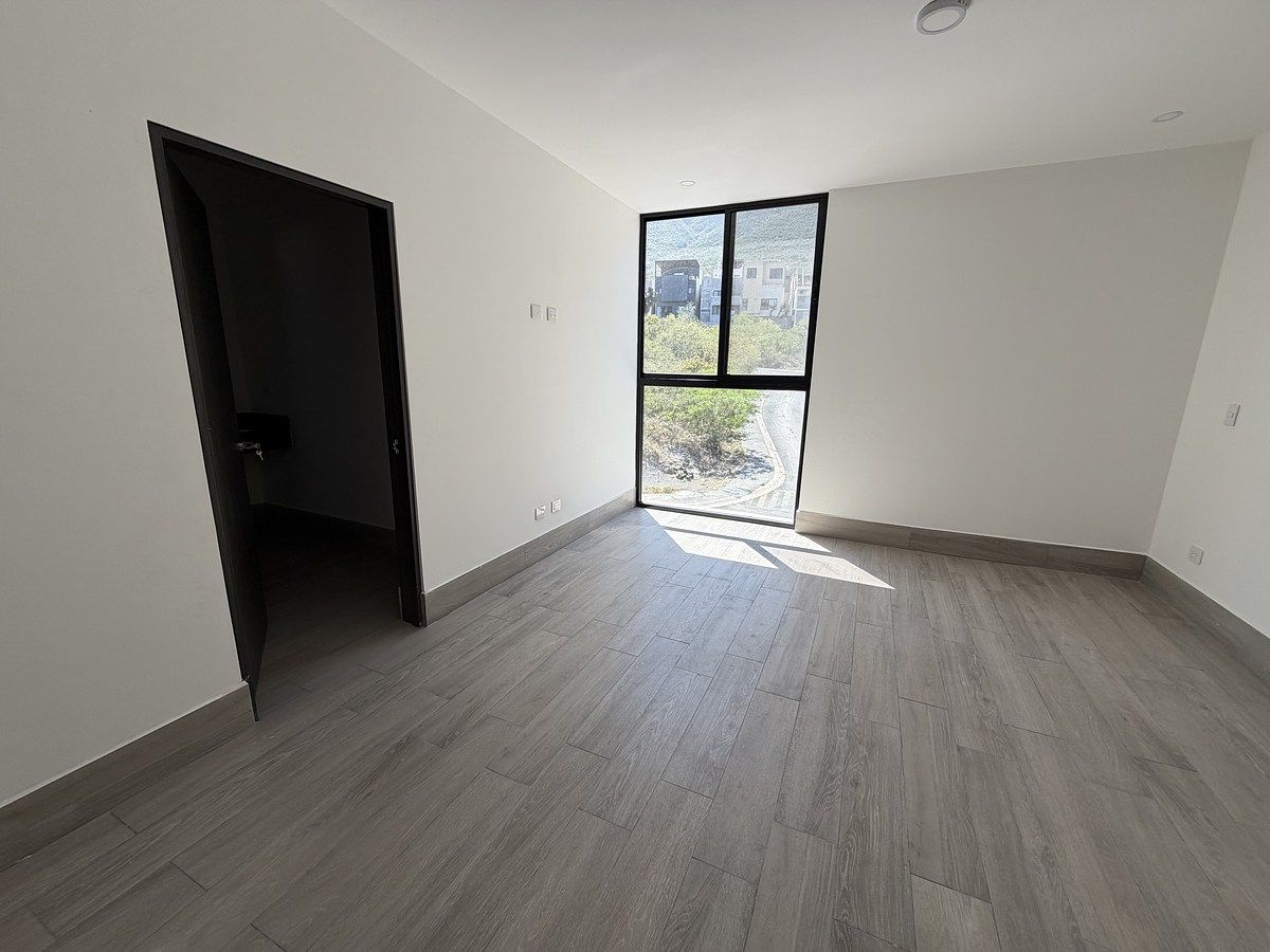 5 of 10: Recámara principal