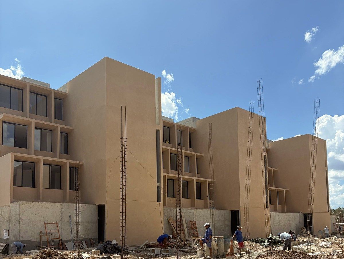 4 de 9: Avance de obra de fachadas interiores