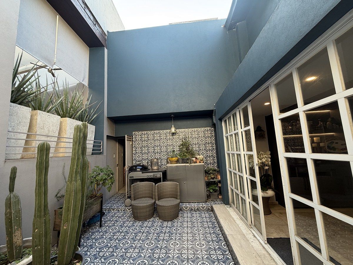 20 de 24: Patio del asador