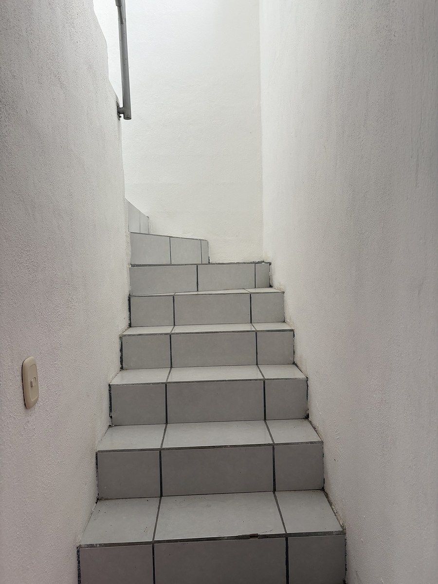 19 of 32: ESCALERAS PARA SUBIR A PLANTA ALTA