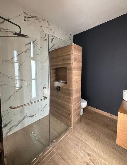 25 de 32: Bañocompartido  Recamaras secundarias