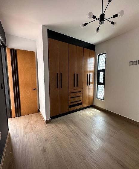 24 de 32: Recamara Secundaria 2