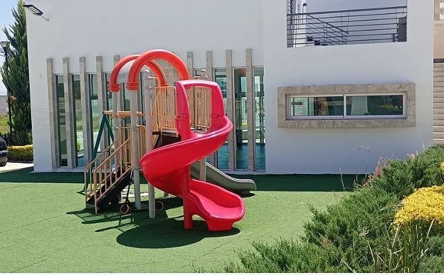 29 de 32: Juegos Infantiles