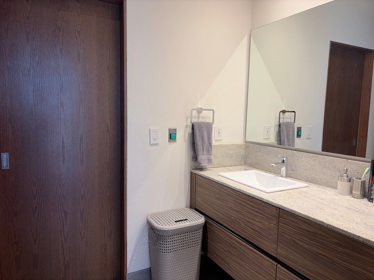 18 de 27: Lavaneta recámara principal